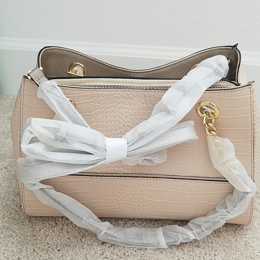 Calvin Klein bag - Picture 3 of 8